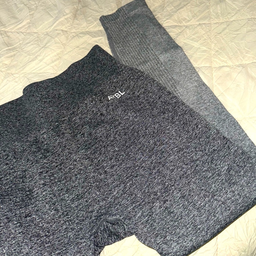 AYBL GREY OMBRÉ LEGGINGS
